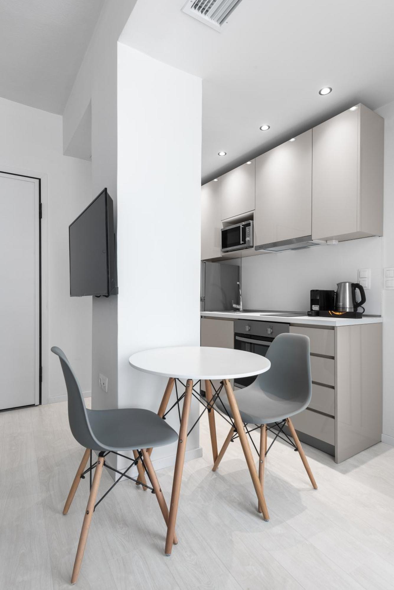 Denizen Boutique Apartments, Nilie Hospitality Mgmt テッサロニキ エクステリア 写真